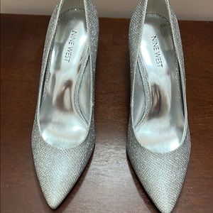 Size 8 Silver Glitter Nine West heels